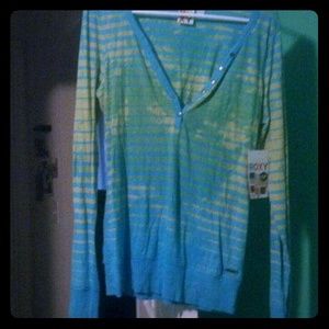 REDUCED!!! NWT Roxy Shirt!