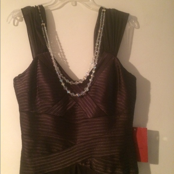 Formal Dress JS Collection👗REDUCED 👗 - Picture 2 of 4