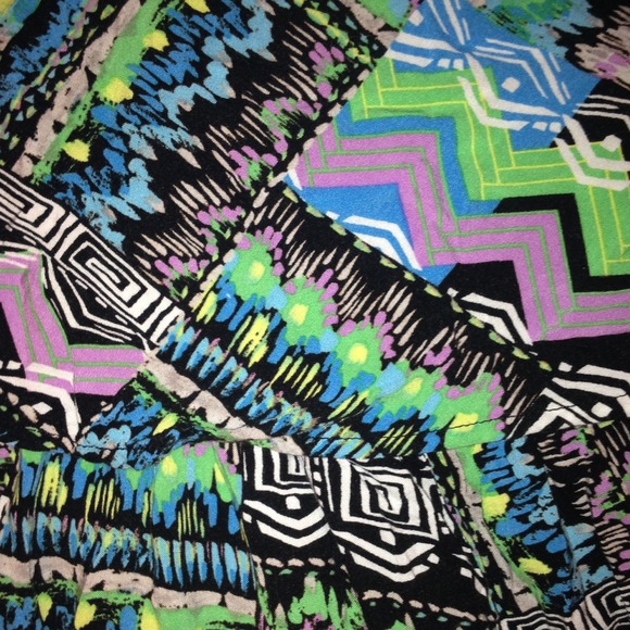 Crazy patterned romper - Picture 3 of 3