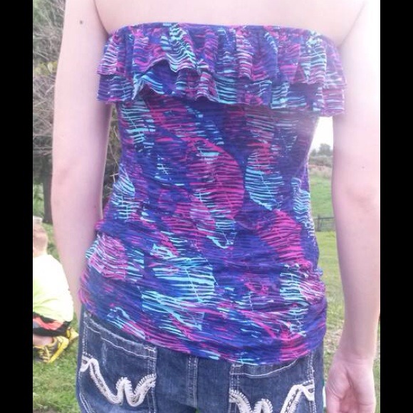 Top - Picture 2 of 3