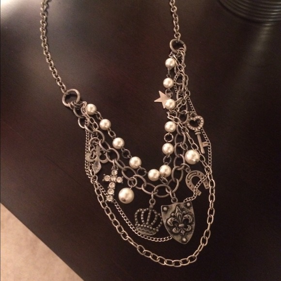 ❌SOLD❌ was $25 BKE Necklace - Picture 2 of 4