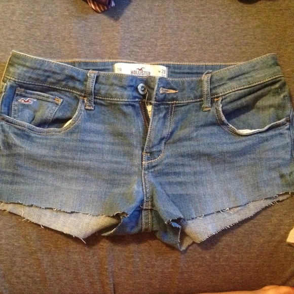 Hollister shorts medium wash