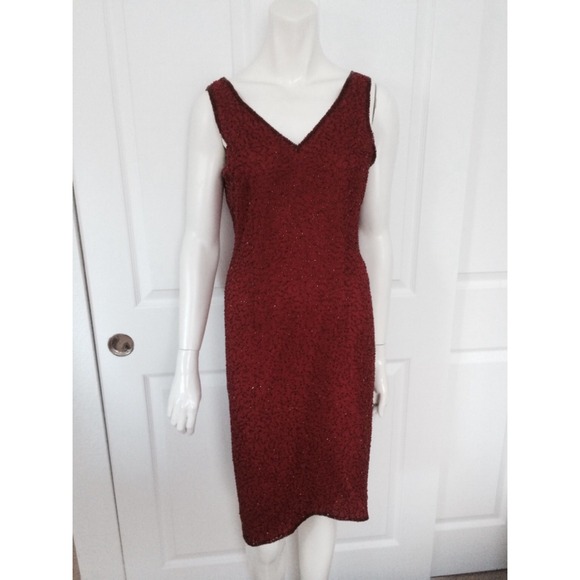 GORGEOUS Red Beaded Sheath Cocktail Dress
