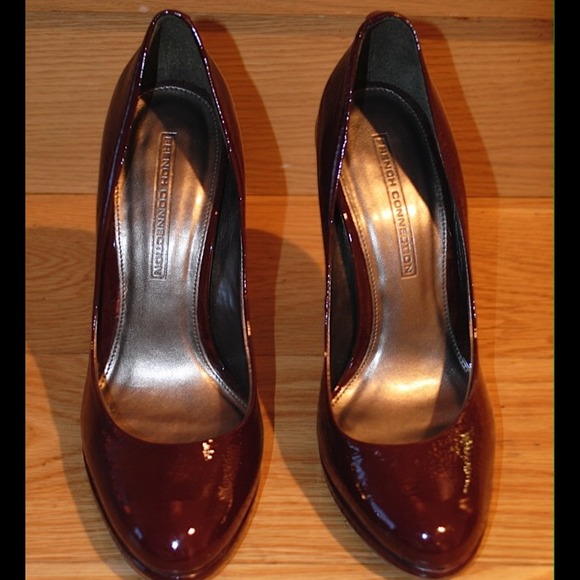 French connection burgundy patient leather shoes.
