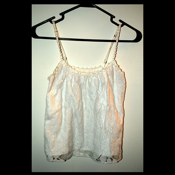 White Hollister tank