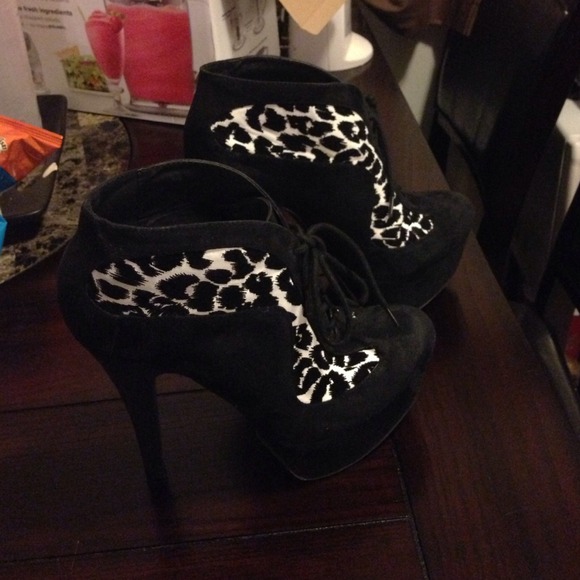 Black & White Cheetah print  high heels