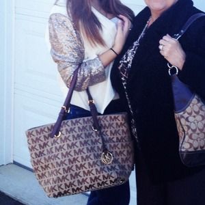 Beige and gold sequin blazer!