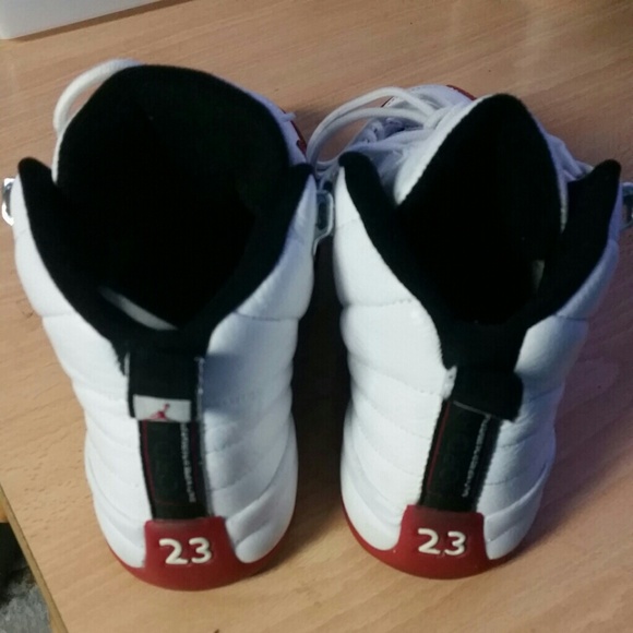 🔴🔴🔴SOLD🔴🔴🔴AIR JORDAN RETRO 12 (CHERRY RED) - Picture 3 of 4