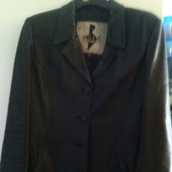 100% Leather black jacket Small Size