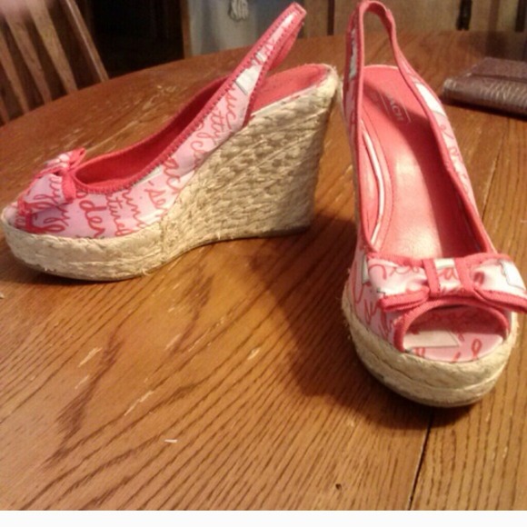 RESERVED FOR MONKE34E