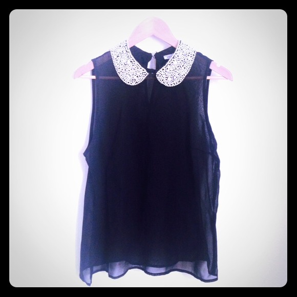 DizzyLizzy Sheer Black Top Faux Pearl Collar