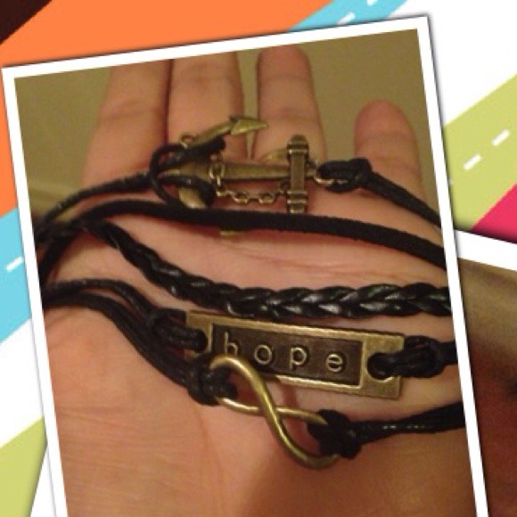 🎀Cute Bracelet🎀 - Picture 2 of 2