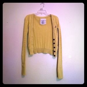 Longsleeve Cable Knit Cardi-Sweater