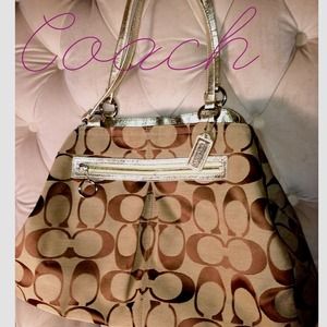 ✏️Back to School Bag ✏️*SALE* Tan Coach Tote