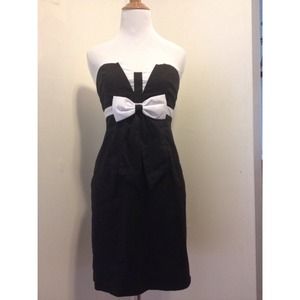 NWT Black strapless dress with White bow
