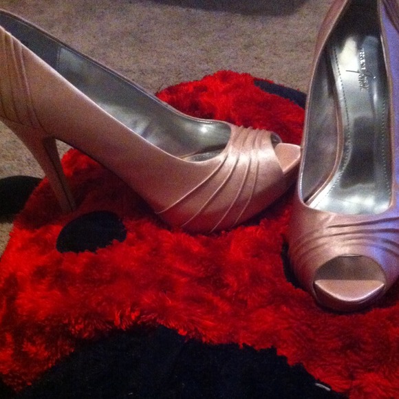 Pink heels