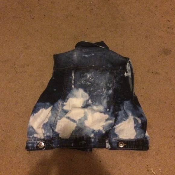 Jean Vest - Picture 3 of 3