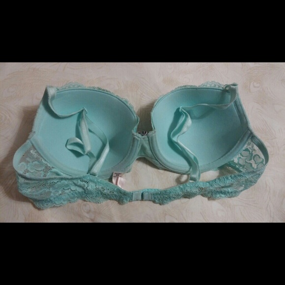 Victoria's Secret Angels lined demi - Picture 3 of 3