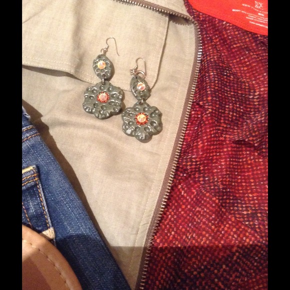 đđSOLD - Picture 2 of 3