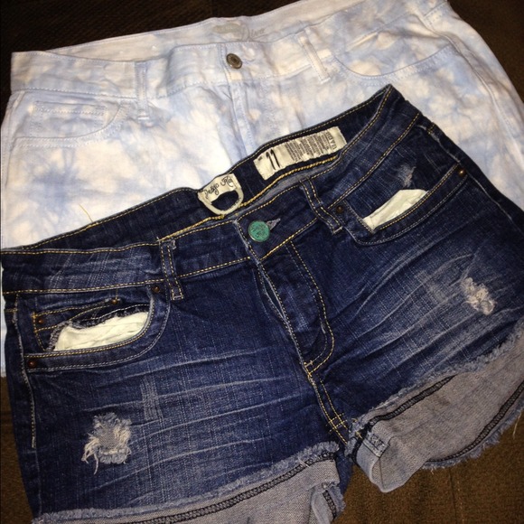 Shorts - Picture 1 of 1