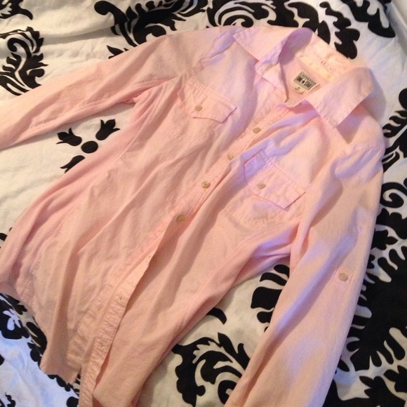 Light Pink Converse One Star shirt