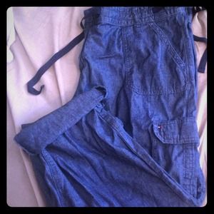 A pair of crops from Tommy Hilfiger