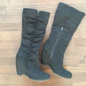 Black micro suede wedge boots