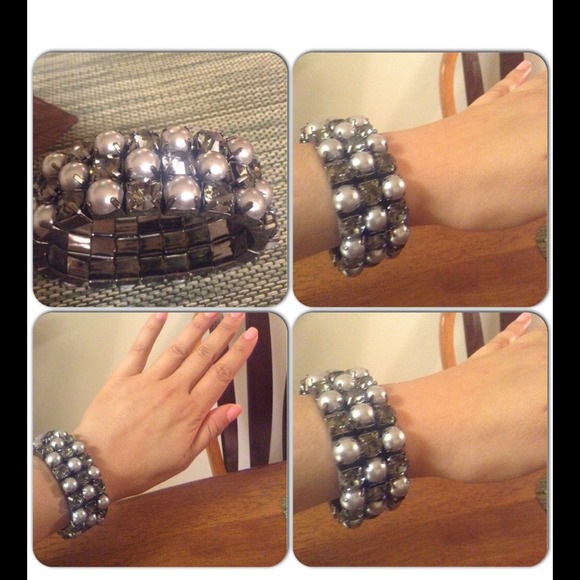 Pearl and crystal bracelet,