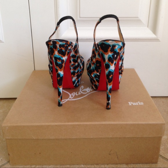 Authentic Jenny 150 leopard . - Picture 3 of 4