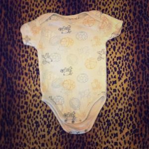 SOLD💙👶sport doggie onesie👶💙