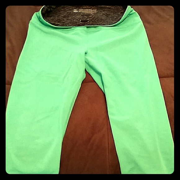 VS knockout crop pants