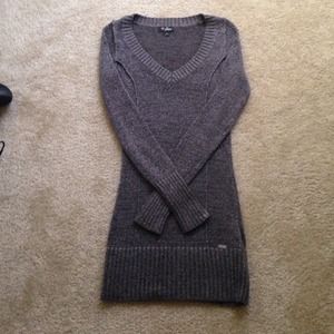 Guess V-Neck Sweater