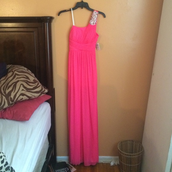 PROM DRESS - Picture 1 of 4