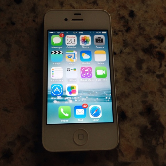 Apple iPhone 4 great condition model a1387