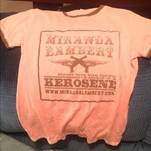 Miranda lambert pink and brown shirt