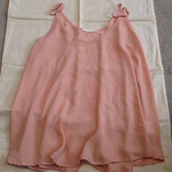 Pink tank top