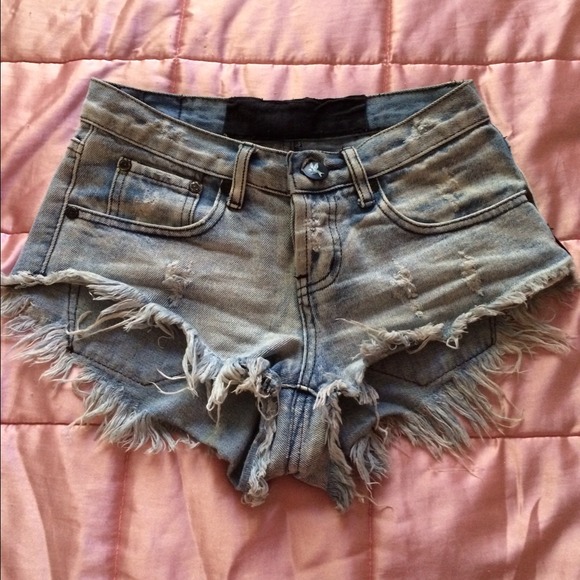 One teaspoon shorts