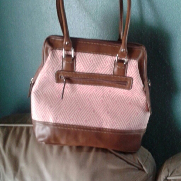 Handbag Sporty looking. - Picture 3 of 3