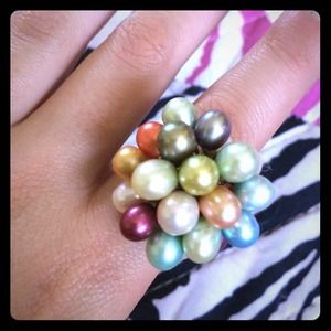 Adjustable colored faux pearl costume ring