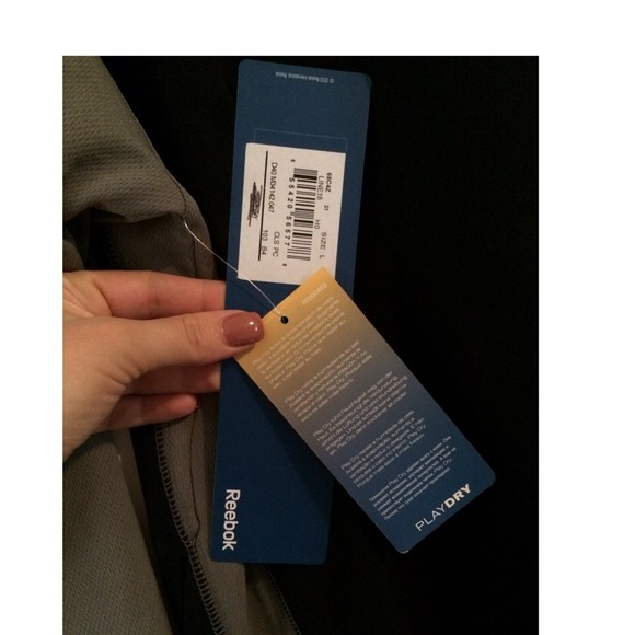 Reebok MWT sport wear - Picture 3 of 3