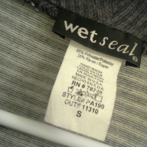 Cardigan - Picture 2 of 4