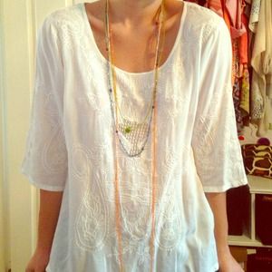 4 linear necklaces