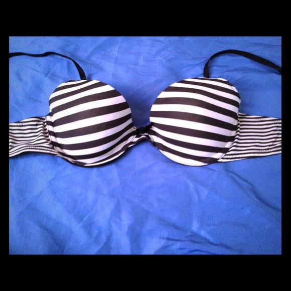 Victoria's Secret Pink T-Shirt Bra!
