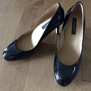 Ann Taylor Patent Pumps
