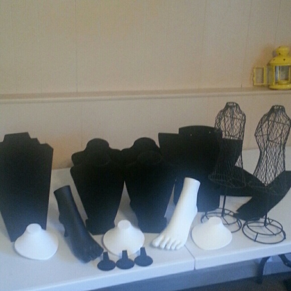 20pcs jewelry display bundle (OBO)