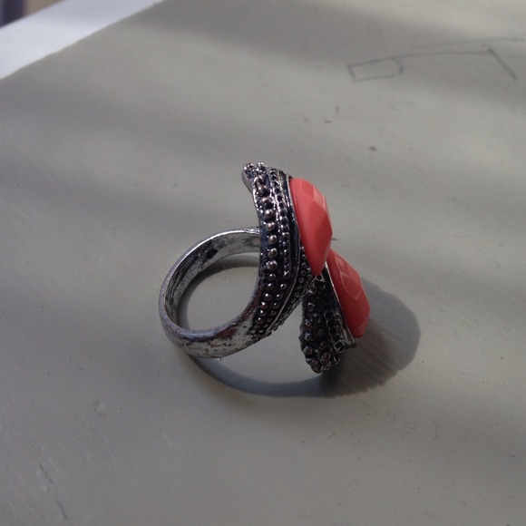 Ring 💍💍 - Picture 2 of 2