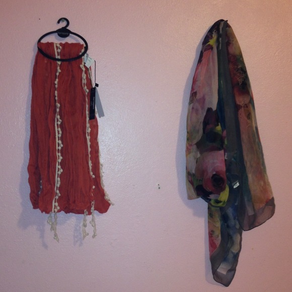 Scarf Bundle - Picture 2 of 3