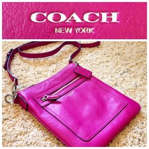 👛 COACH crossbody 👛
