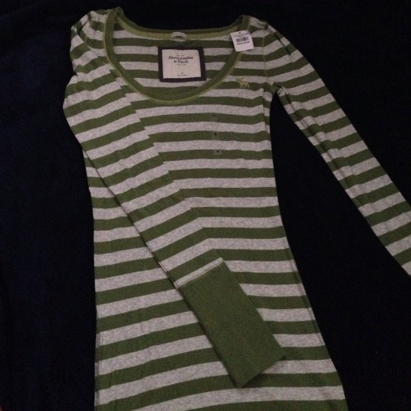 NWT Women's AF long sleeve tee