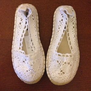 Espadrille style girls shoes